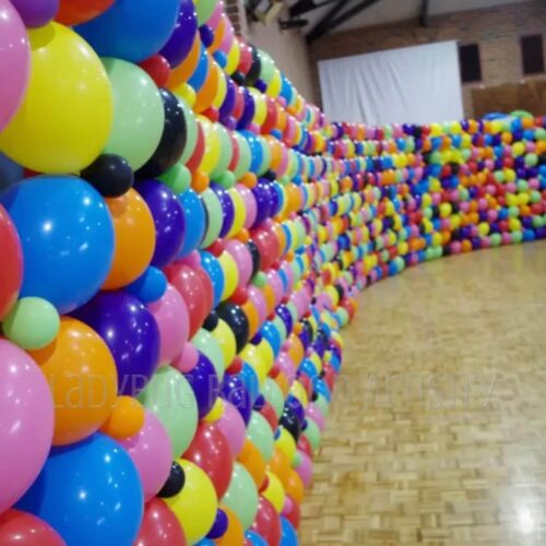 balloon_wall_backdrop_multicoloured_003